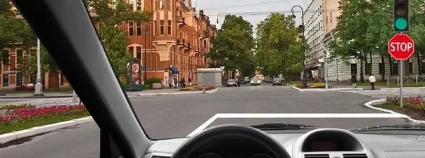 Билет 3, вопрос 13: При движении прямо Вы: